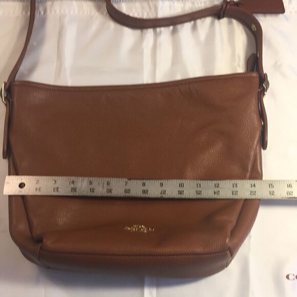 Coach Classic Shoulder BAG with Dust Bag, Brown Pebbled leather Adjustable strap - Picture 14 of 16